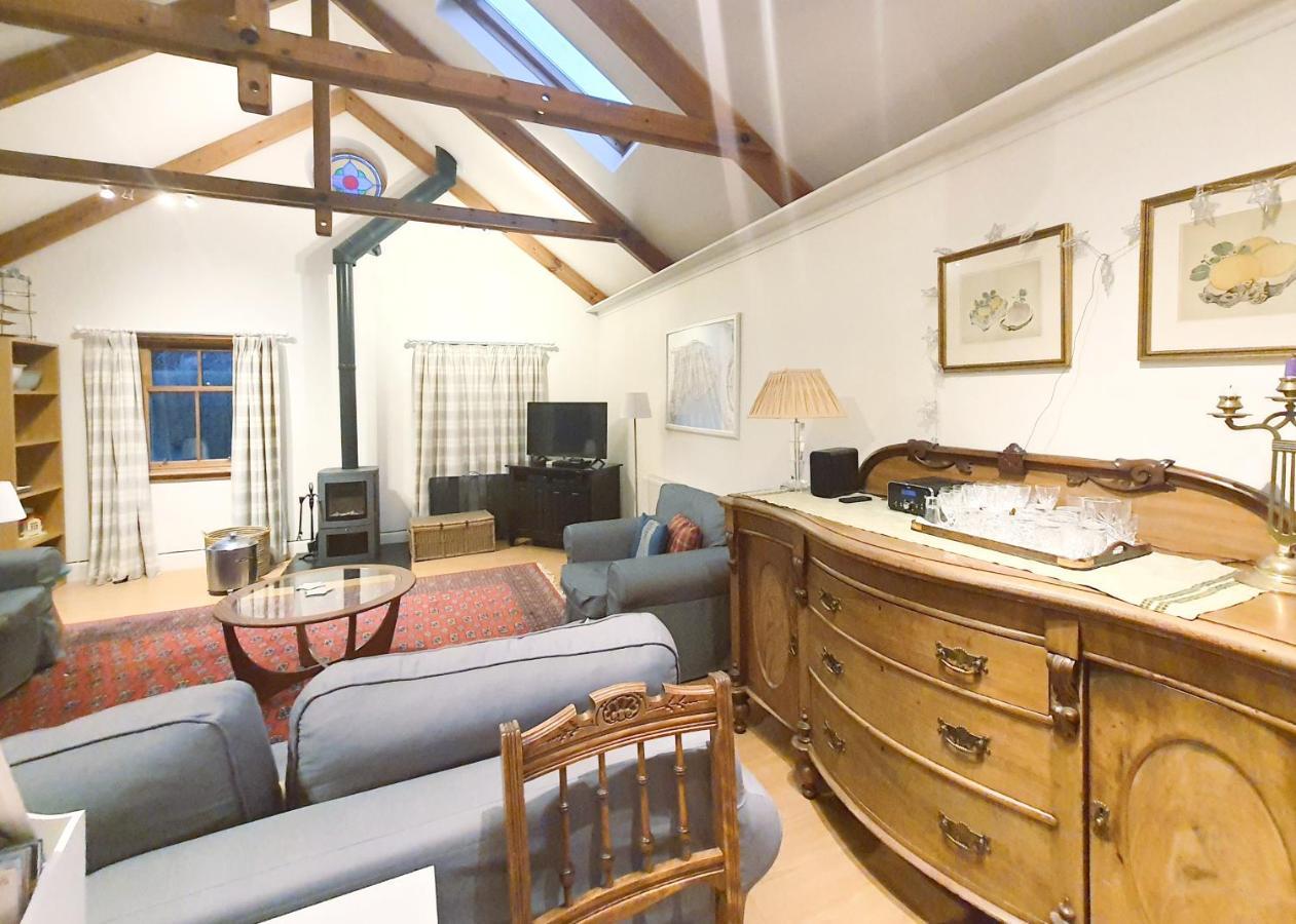 Edinburgh 2-Bedroom Cottage With Parking - Ground Floor エクステリア 写真
