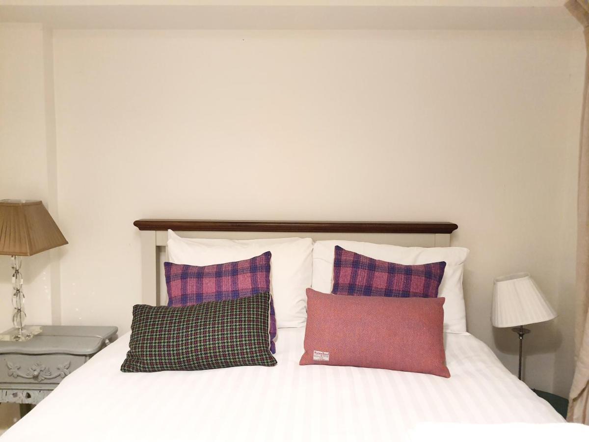 Edinburgh 2-Bedroom Cottage With Parking - Ground Floor エクステリア 写真