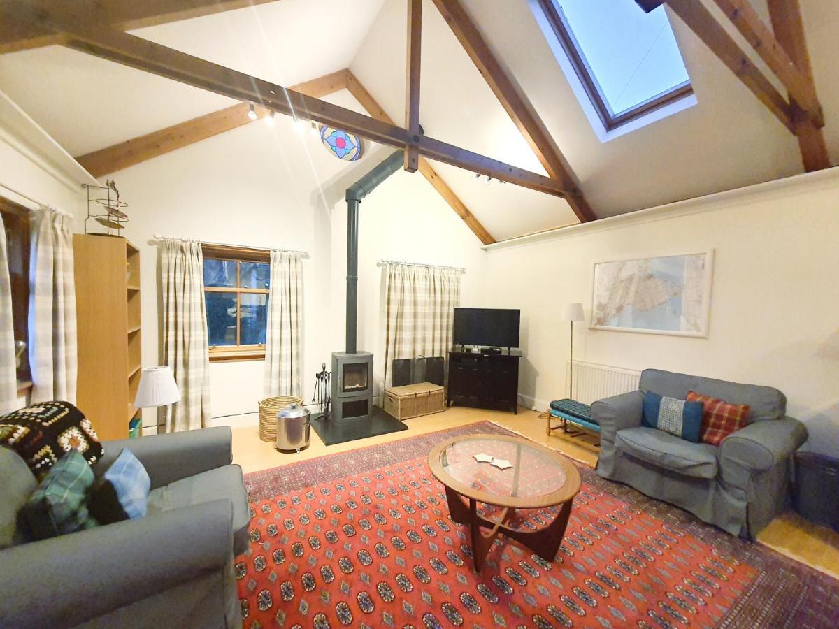 Edinburgh 2-Bedroom Cottage With Parking - Ground Floor エクステリア 写真